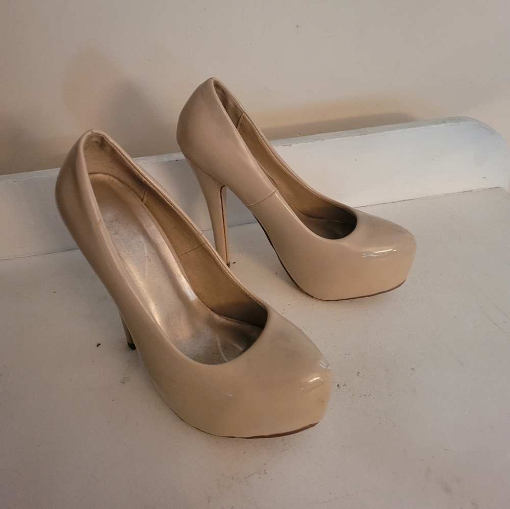Justfab Elegant Cream High Heels Size 6